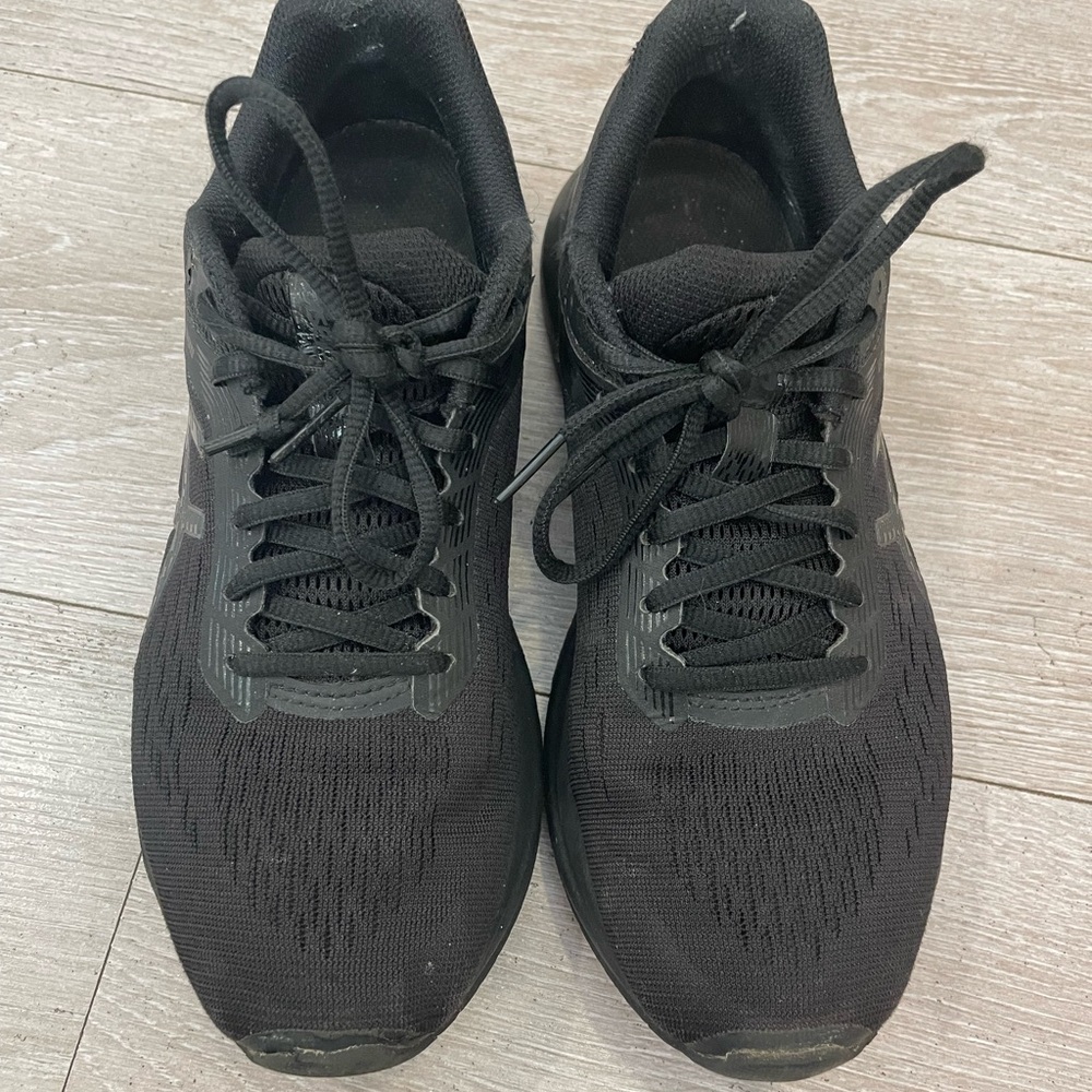 Asics Exercise Sneaker! Great Condition! - image 5